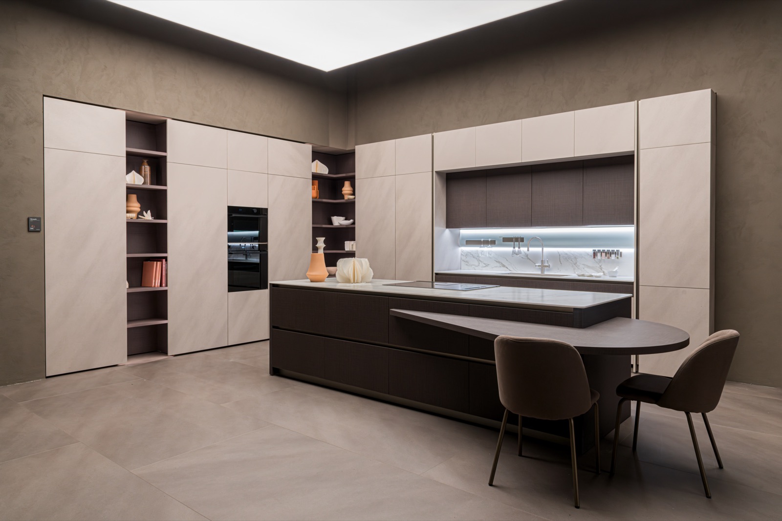STOSA Metropolis Evolution.